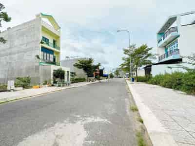 Chuyển nhượng lô đất đường Cây Keo, phường Tam Phú, quận Thủ Đức, diện tích 90m2 giá 2 tỷ 350tr