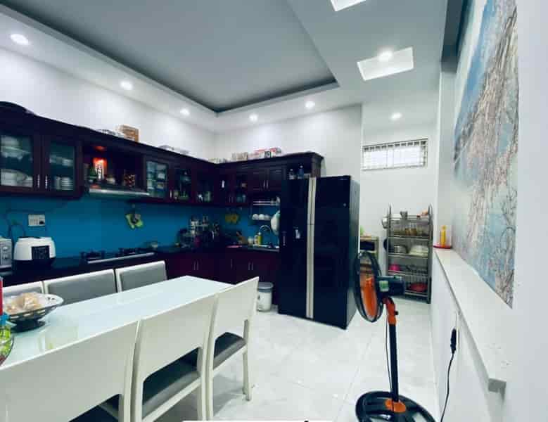 Bán căn hộ 68m2, 1 tỷ 430, SHR, Cityland Park Hill