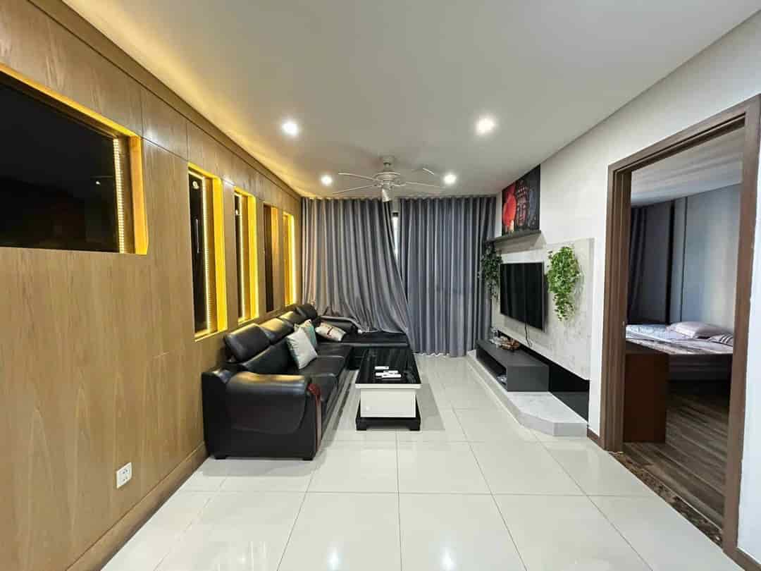 Chủ bán CC HaDo Centrosa Garden, P12, Q10, 98m2, 2PN 2WC SHR,2 tỷ 340tr