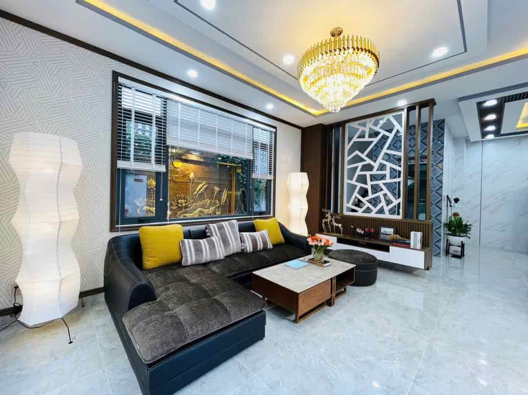 Cần bán nhà đg Trần quang khải- Bình thạnh- shr-42m2