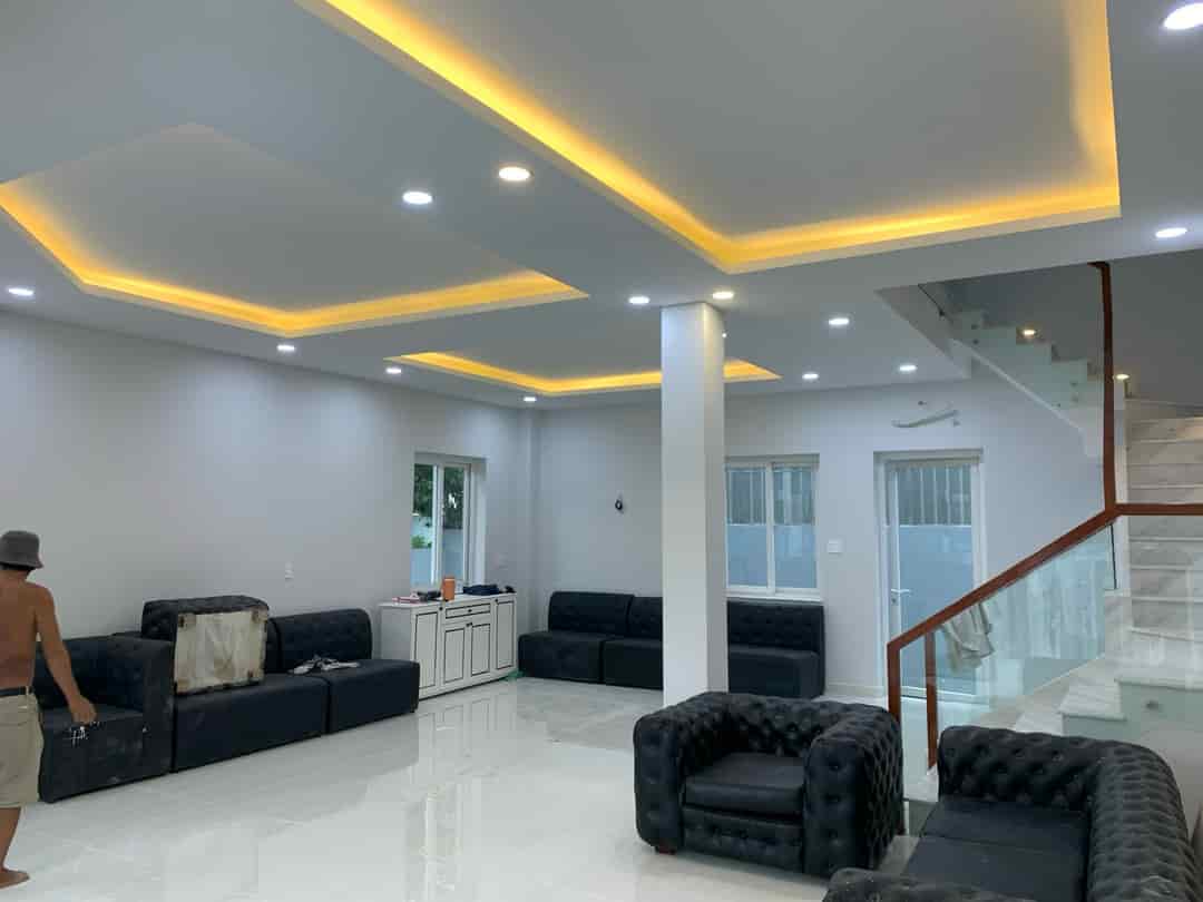 Cho thuê nhà khu Khang Điền, quận 9, 140m2, 3 lầu, tiện làm văn phòng công ty