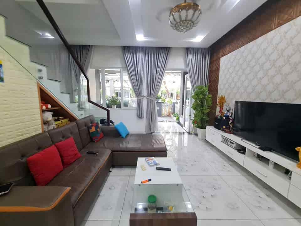 Biệt thự Melosa Khang Điền, full nội thất, dt 80m2, 3 tầng, giá 9 tỷ thương lượng