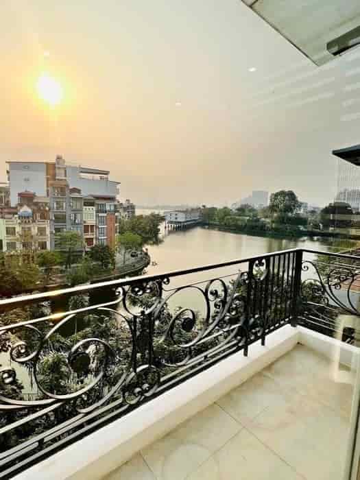 Chính chủ nhờ bán mặt phố Tây Hồ, view hồ có vỉa hè, 8 tầng thang máy, 105m, 46 tỷ