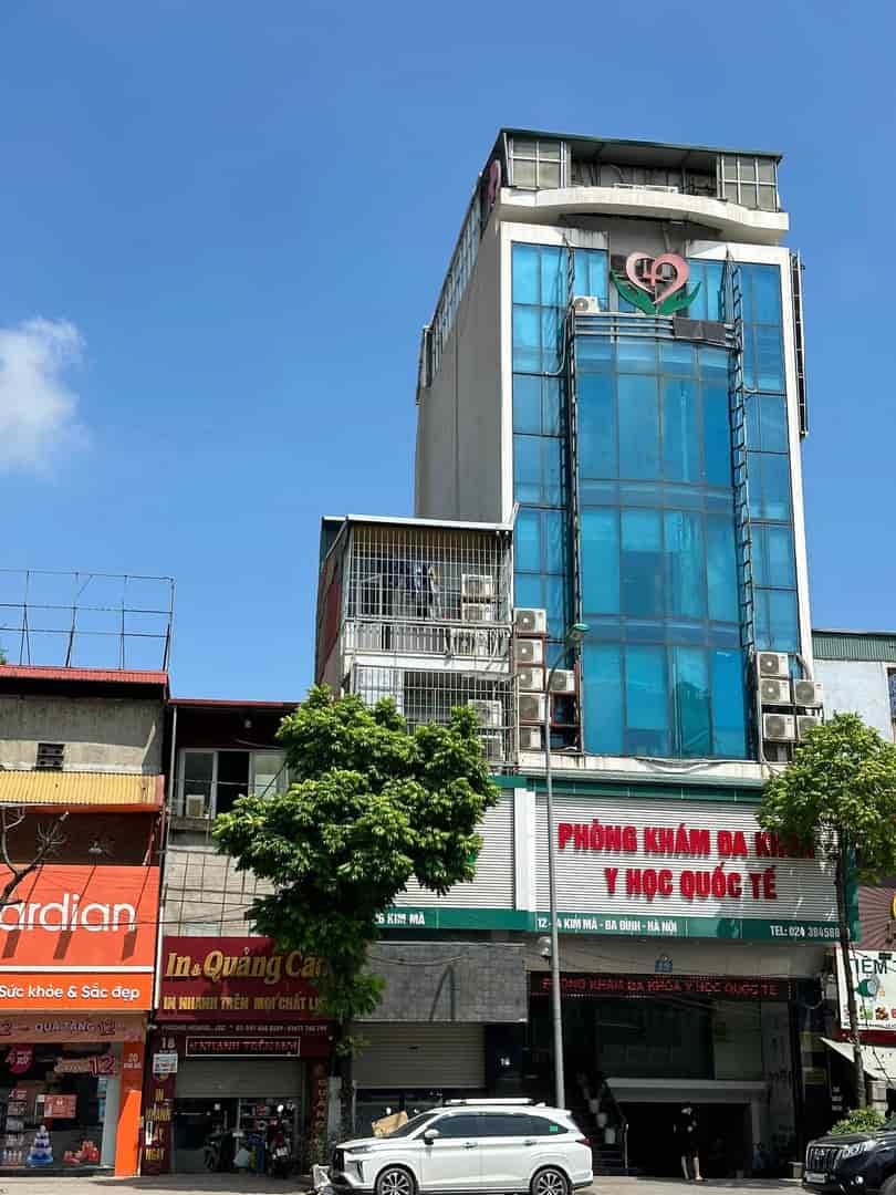 Mặt phố Kim Mã, trung tâm Ba Đình, 135m, mặt tiền 7.8m, 42 tỷ