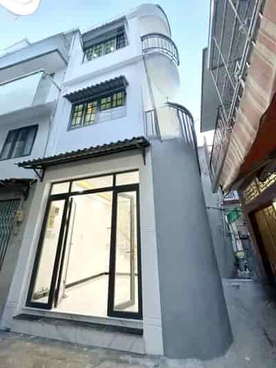 Nhà mới 3 tầng sát MT Hưng Phú, P9, Q8, giá 3.95 tỷ