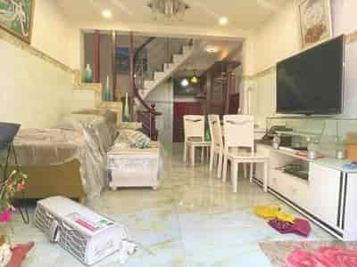 Cần tiền xoay kinh doanh bán gấp căn nhà đẹp 3 mt Phan Đình Phùng giá 1tỷ260