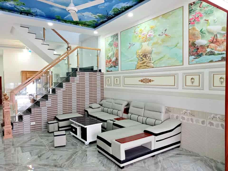 Bán nhà 3 tầng 2PN 2WC tặng nội thất đường Hồ Văn Huê, P9 giá: 1.19tỷ