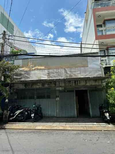 Mặt bằng kinh doanh hoặc nhà ở 160m2 tại 213 Lê Niệm, quận Tân Phú