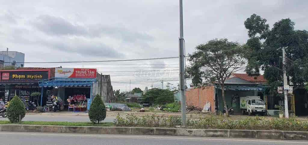 Chính chủ bán siêu phẩm 315m2 thổ cư sổ hồng riêng mt trung tâm Điện Bàn