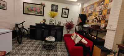 Cho thuê nhà full nội thất kd đa ngành nghề trung tâm Phường Láng Hạ, Quận Đống Đa
