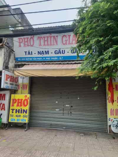 Cho thuê nhà trung tâm mặt tiền đường Huỳnh Tấn Phát, Phường Phú Thuận, quận 7