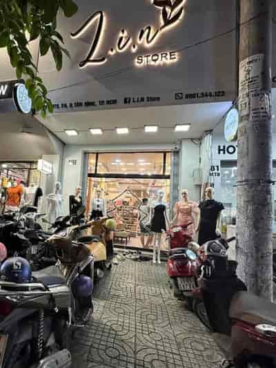 Sang shop thời trang trung tâm mua săm sầm uất đường CMT8, phường 6, Tân Bình