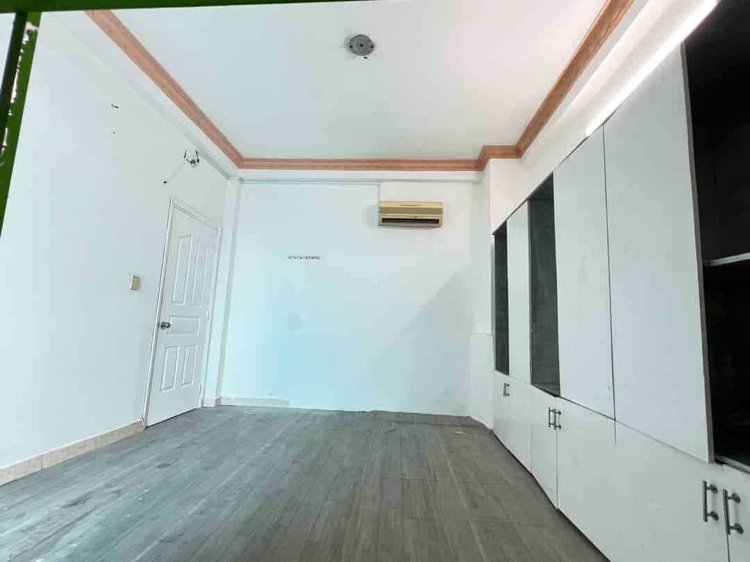 Cho thuê căn hộ mini full nội thất trung tâm mặt tiền đường Phạm Nhữ Tăng, phường 4, quận 8