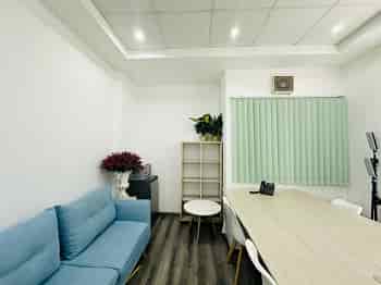 Cho thuê văn phòng, nội thất trung tâm phường 2, quận Phú Nhuận
