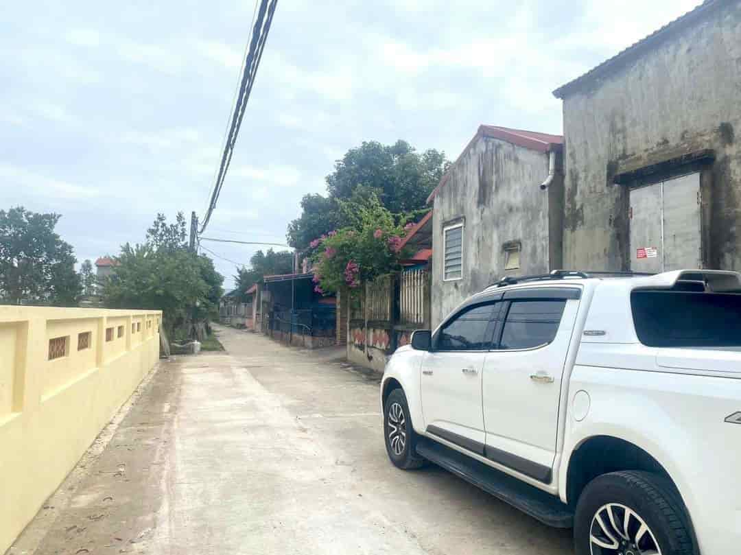 Siêu phẩm phân lô, giá F0, view sân bóng, nhà văn hóa