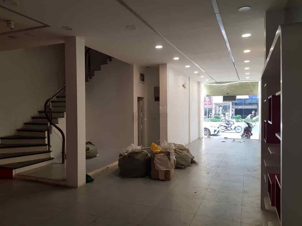 Cho thuê nhà 4 tầng kd đa ngành nghề mặt phố 246 Cầu Giấy, phường Quan Hoa, Cầu Giấy