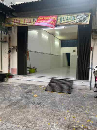 Cho thuê nhà mới sơn sửa trung tâm mặt tiền đường Cao Văn Lầu, phường 2, quận 6