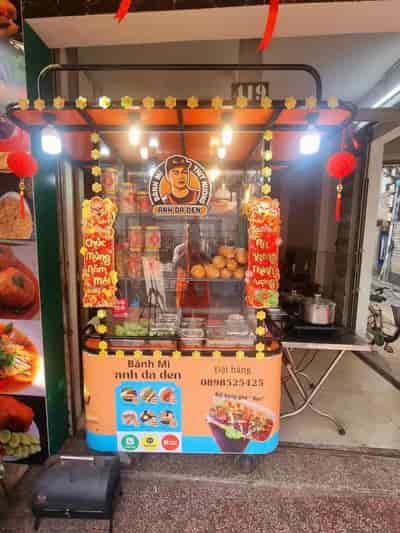 Sang gấp tiệm bánh mì trung tâm mặt tiền Phan Xích Long, Phường 3, Quận Phú Nhuận