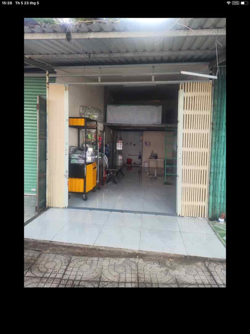 Cần cố nhà mặt tiền đường QL1A, phường Tân Tạo, Quận Bình Tân