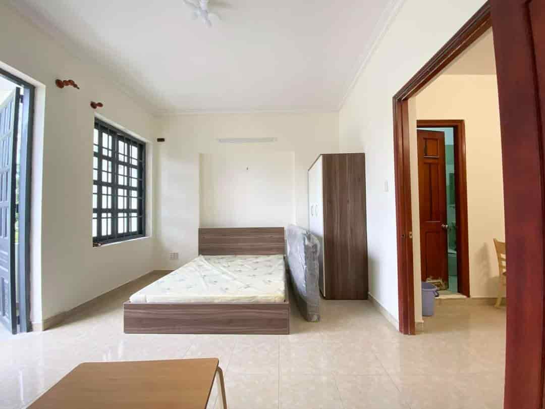 Cho thuê lại chdv 40m2 mới full nội thất, trung tâm phường An Phú