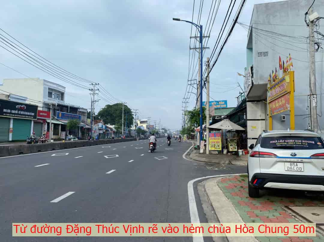 Bán 2 lô đất liền kề giá tốt nhất khu vực Thới Tam Thôn, Hóc Môn