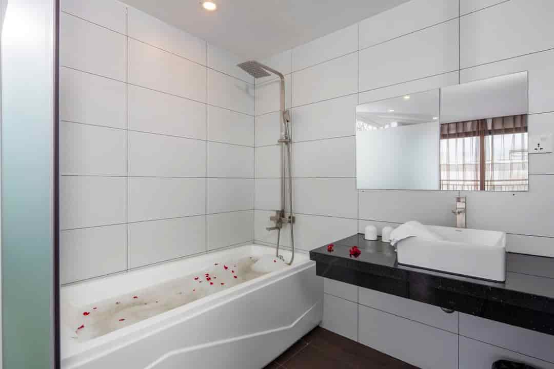 Cho thuê căn hộ 70m2 full nội thất giá rẻ trung tâm Tp.Nha Trang, Khánh Hòa