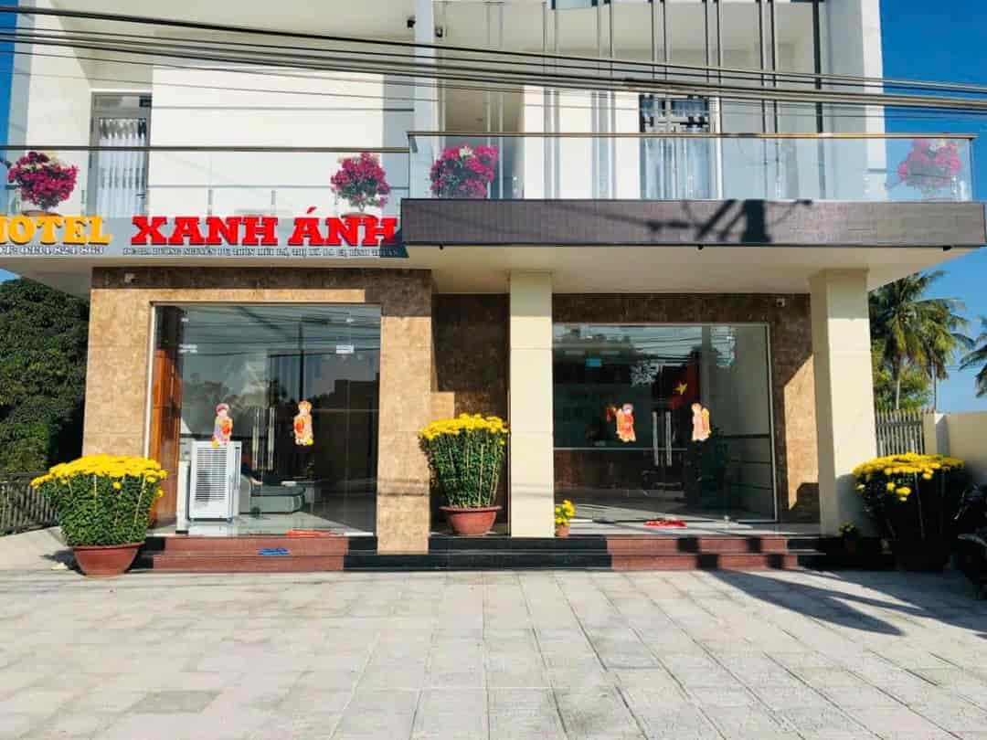 Bán khách sạn Xanh Ánh, bãi biển Cam Bình, Bình Thuận