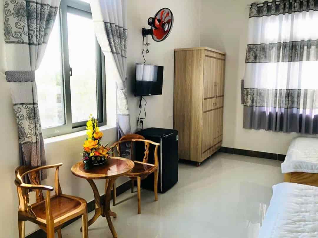 Bán khách sạn Xanh Ánh, bãi biển Cam Bình, Bình Thuận