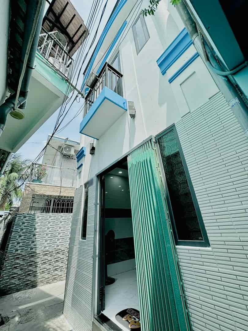 Nhà 2 tầng mới đường Hoài Thanh p14, q8, giá 2,32 tỷ