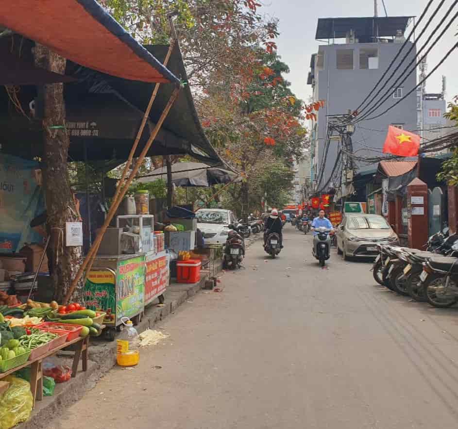 Hộ khẩu Đống Đa, mặt ngõ thông, ô tô, kinh doanh, chưa đến 5 tỷ