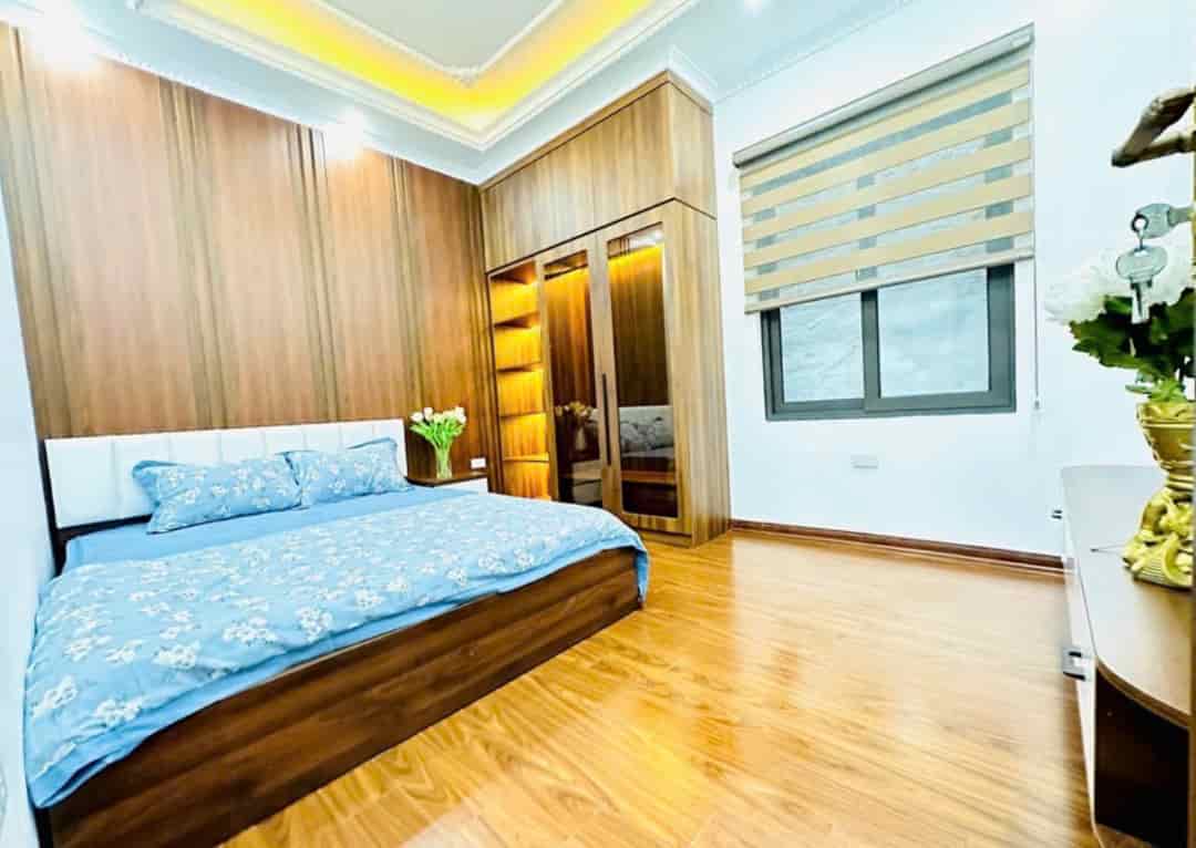 NHÀ SIÊU ĐẸP, PHỐ CẦU GIẤY -  LÔ GÓC, 3 MẶT THOÁNG, TẶNG FULL NỘI THẤT LUNG LINH – 55M2, 4T, 9.5 TỶ