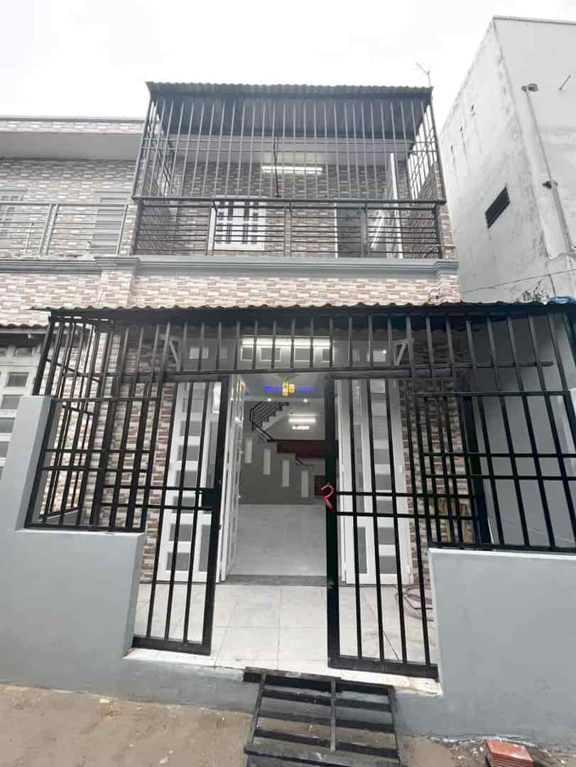 Bán nhà 2 phòng ngủ gần trường tiểu học Xuân Thới Thượng 1 tỷ 600 gọi xem nhà
