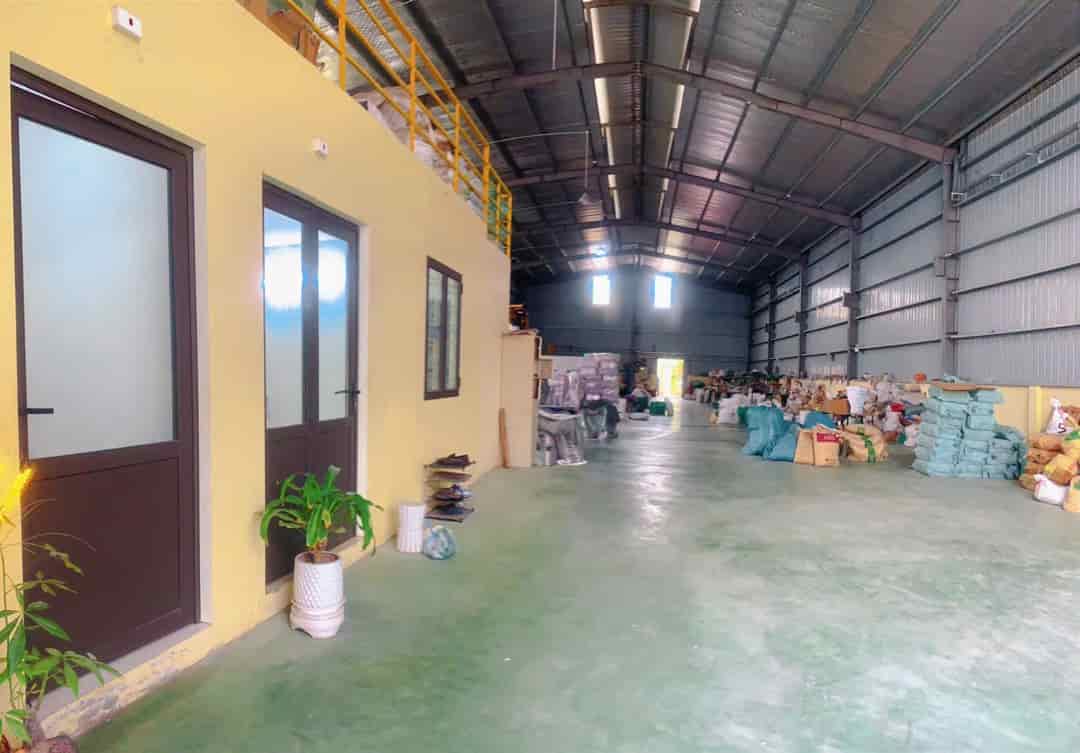 Cho thuê kho xưởng ở Thanh Oai tổng diện tích 1000m2 kho xưởng đã dựng 800m2 xưởng bên trong có sẵn văn phòng