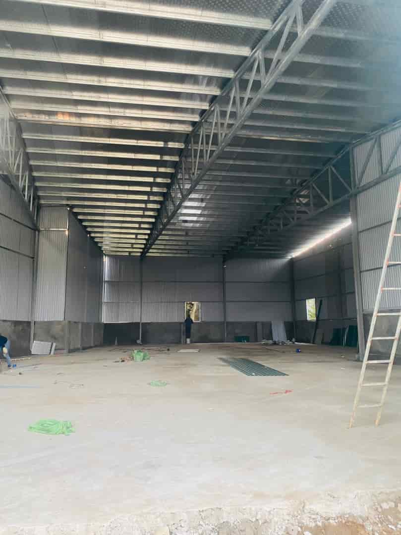 Cho thuê kho xưởng tại Vạn Phúc, Thanh Trì, Hà Nội, diện tích 530m đường xe container đỗ cửa, giá 60k/m