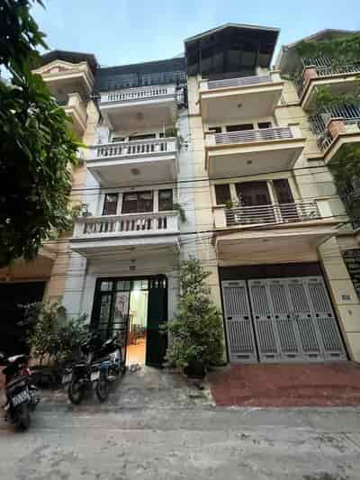 Bán nhà Kim Giang Thanh Xuân 60m2, 4 tầng, 4 phòng ngủ, khu phân lô ô tô tránh, ngõ thông rộng, giá đầu tư