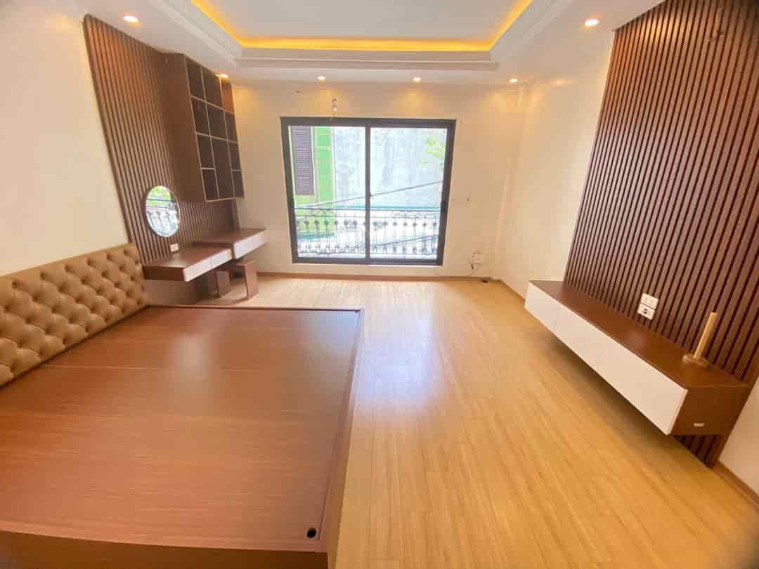 Bán nhà phố Hồ Tùng Mậu 41m2, 6 tầng thang máy, gần phố ô tô nhỏ đỗ cửa, nhà mới ở ngay, giá 8.36 tỷ