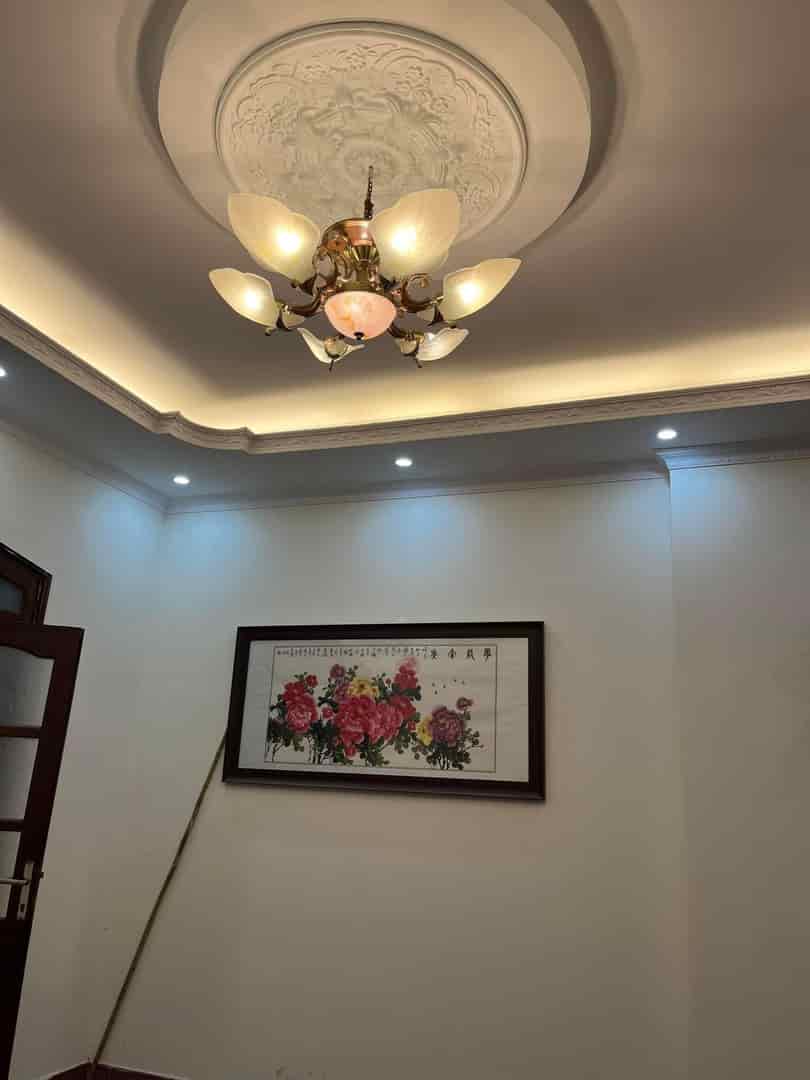 Bán nhà đường Trường Chinh 42m2, 4 tầng, 4 phòng ngủ đủ công năng, giá 6.75 tỷ thương lượng