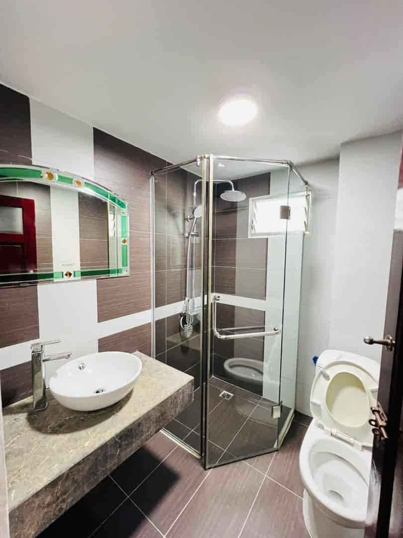 Bán nhà phố Lê Đức Thọ 45m2, 5 tầng, tổng 5 phòng ngủ đầy đủ công năng, ngõ thông rộng, ô tô kinh doanh