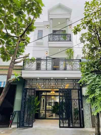 Siêu phẩm, nhà 3 tầng 3 mê đường Hòa Minh 3, Liên Chiểu, Đà Nẵng