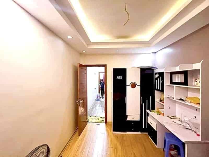 Trung Phụng, Đống Đa, nhà đẹp 40m2, 4 tầng, 5 ngủ, ở ngay, nhỉnh 4 tỷ