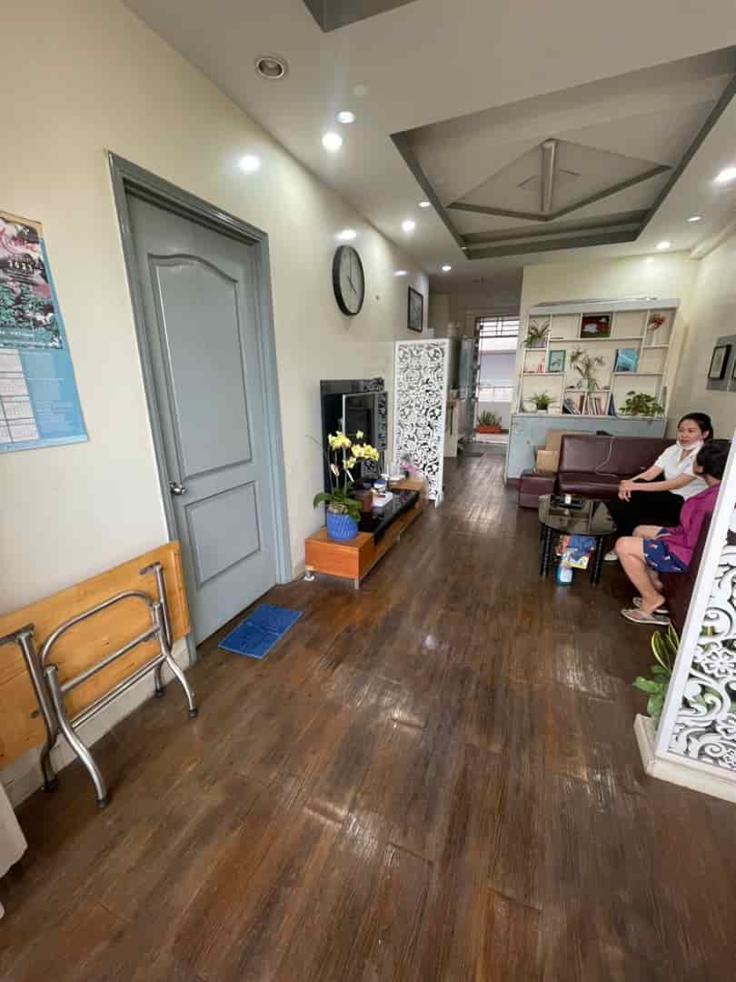 Cho thuê chung cư Phú Thọ, full nội thất 10tr/tháng, 2p 65m2 có ban công