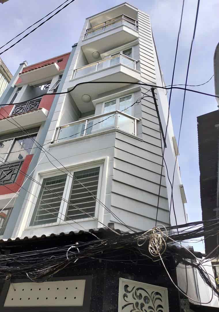 Bán nhà đường Võ Văn Kiệt, quận 1, 5 tầng, 35m2, gía chỉ 6tỷ nhỉnh TL.
