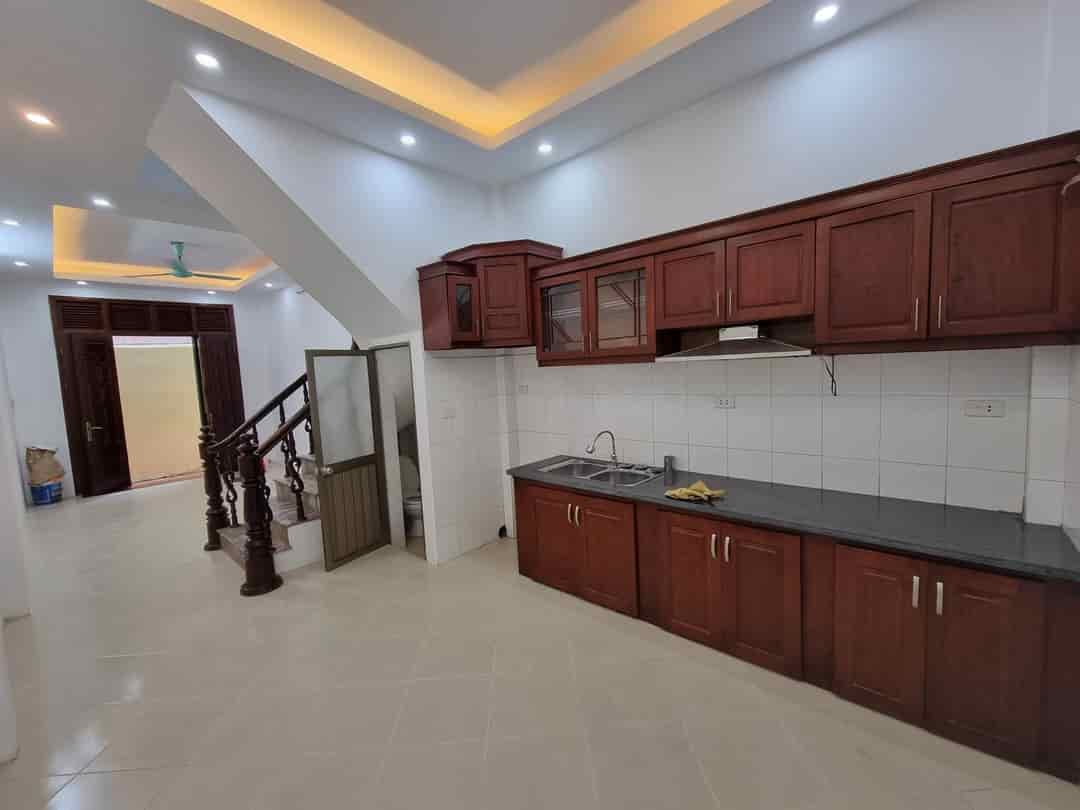 Siêu hót, nhà Mễ Trì Hạ 40m2, 4 tầng, giá chỉ 4 tỷ 3