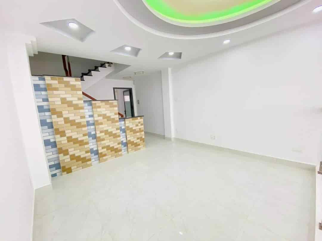 Bán nhà Bình Thạnh, 60m2, 5 tầng, khu phân lô 6m, giảm 500tr