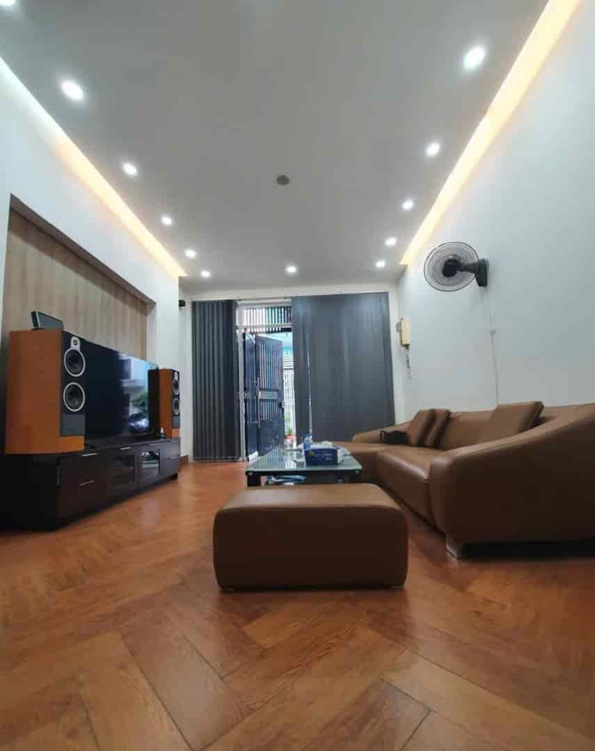 Bán nhà Gò Vấp, 52m2, 3 tầng, nhỉnh 5 tỷ.