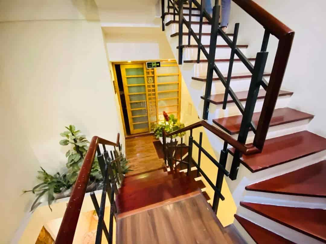 Bán nhà Nguyễn Công Hoan mặt tiền 9m 130m2, 4 tầng, 29 tỷ, nở hậu