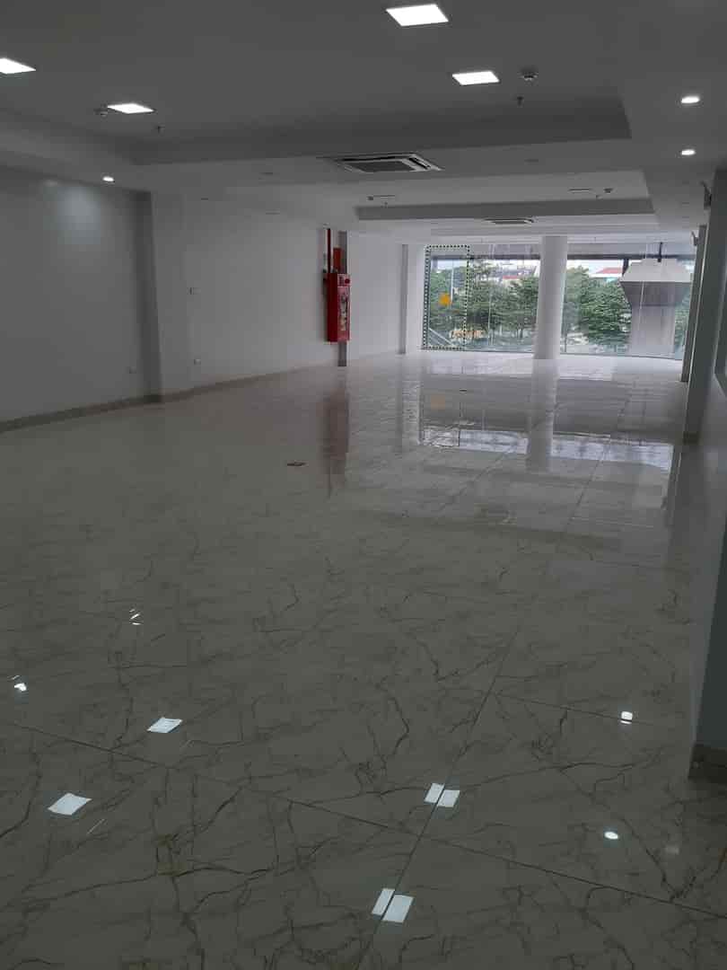 Phố Yên Lãng view hồ 210m2, 11 tầng, 2 hầm, mt 6.5m, 128 tỷ hoàn công, 2 mặt trước sau