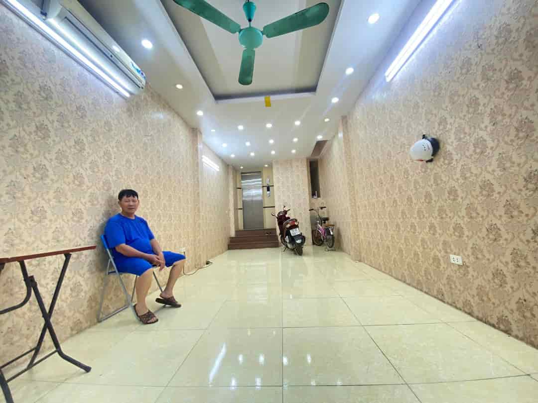 20.5 tỷ, mặt phố Thanh Nhàn, 7 tầng thang máy, 50m2, vỉa hè rộng nhà đẹp