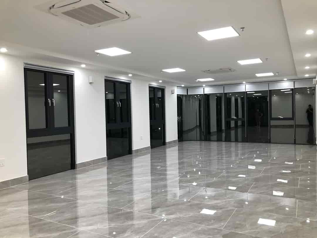 Mặt phố Tôn Đức Thắng 120m2, 7 tầng, thang máy 62 tỷ, ở, cho thuê 80tr/th, nhà mới đẹp