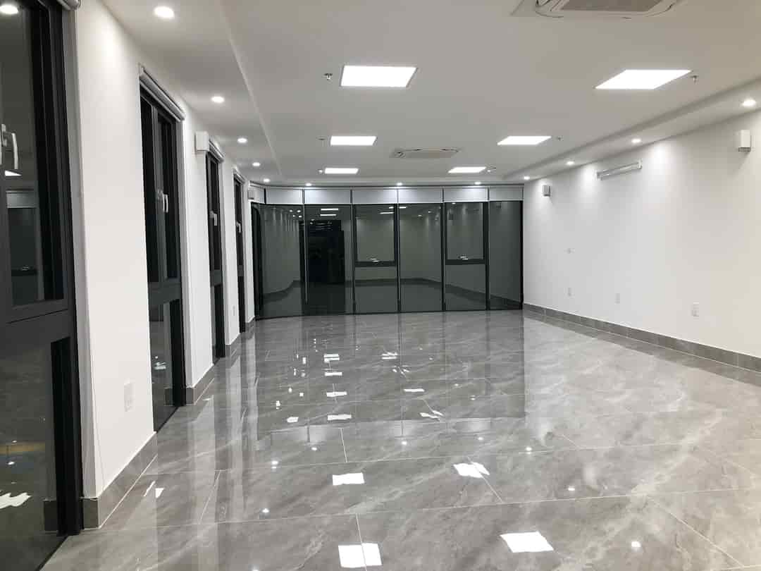 Mặt phố Tôn Đức Thắng 120m2, 7 tầng, thang máy 62 tỷ, ở, cho thuê 80tr/th, nhà mới đẹp